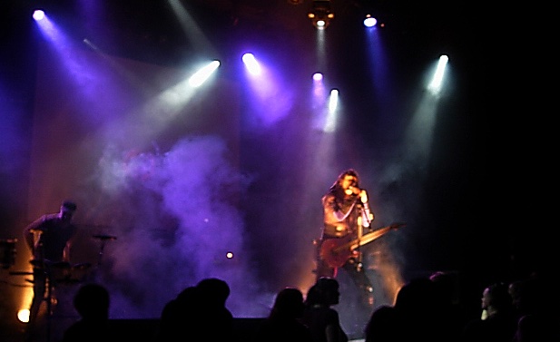 Contrast live performance